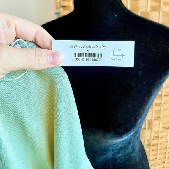 NWT Baltic Born Tatiana Velvet One Shoulder Maxi Dress - Picture 9 of 16